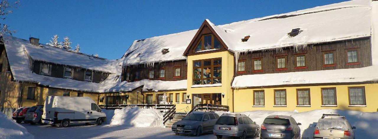 Hotel "Zum Einsiedler" Deutschneudorf Bagian luar foto
