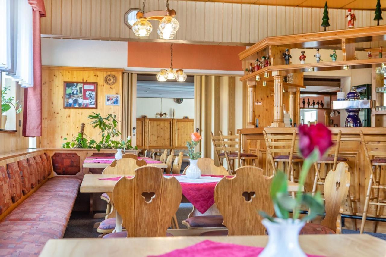 Hotel "Zum Einsiedler" Deutschneudorf Bagian luar foto